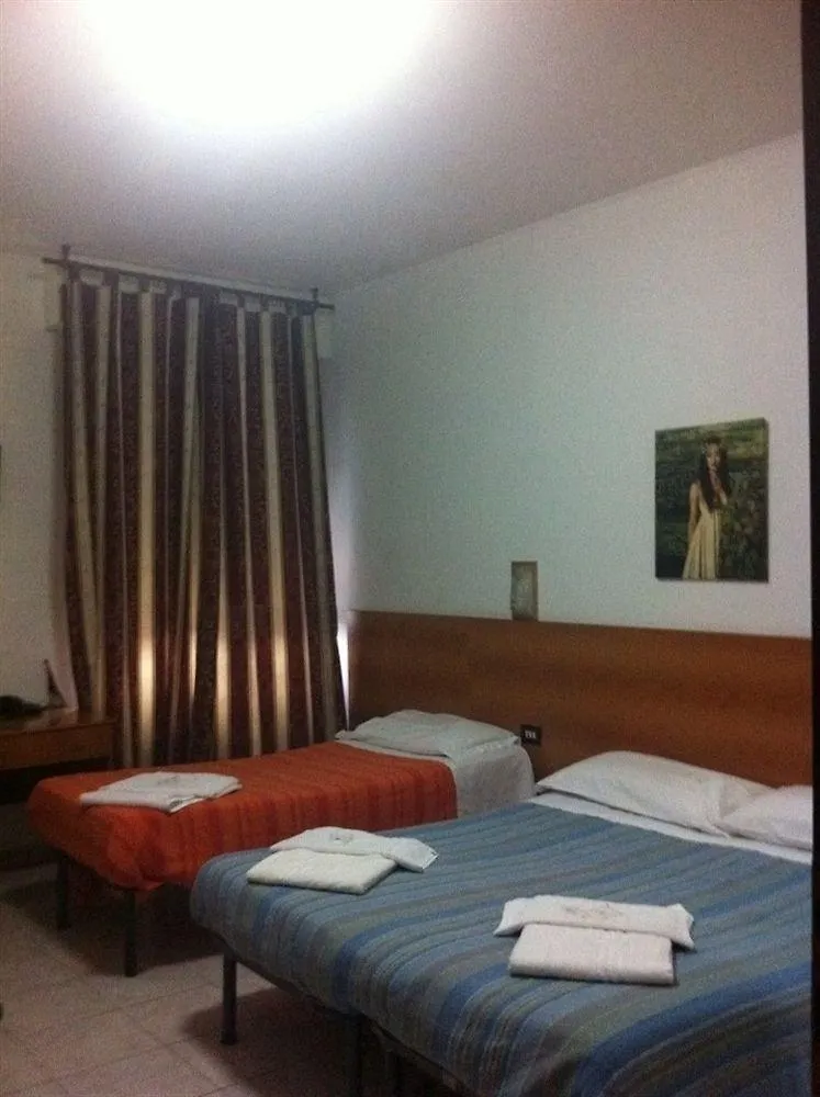 Hotel Salus Milan Italy