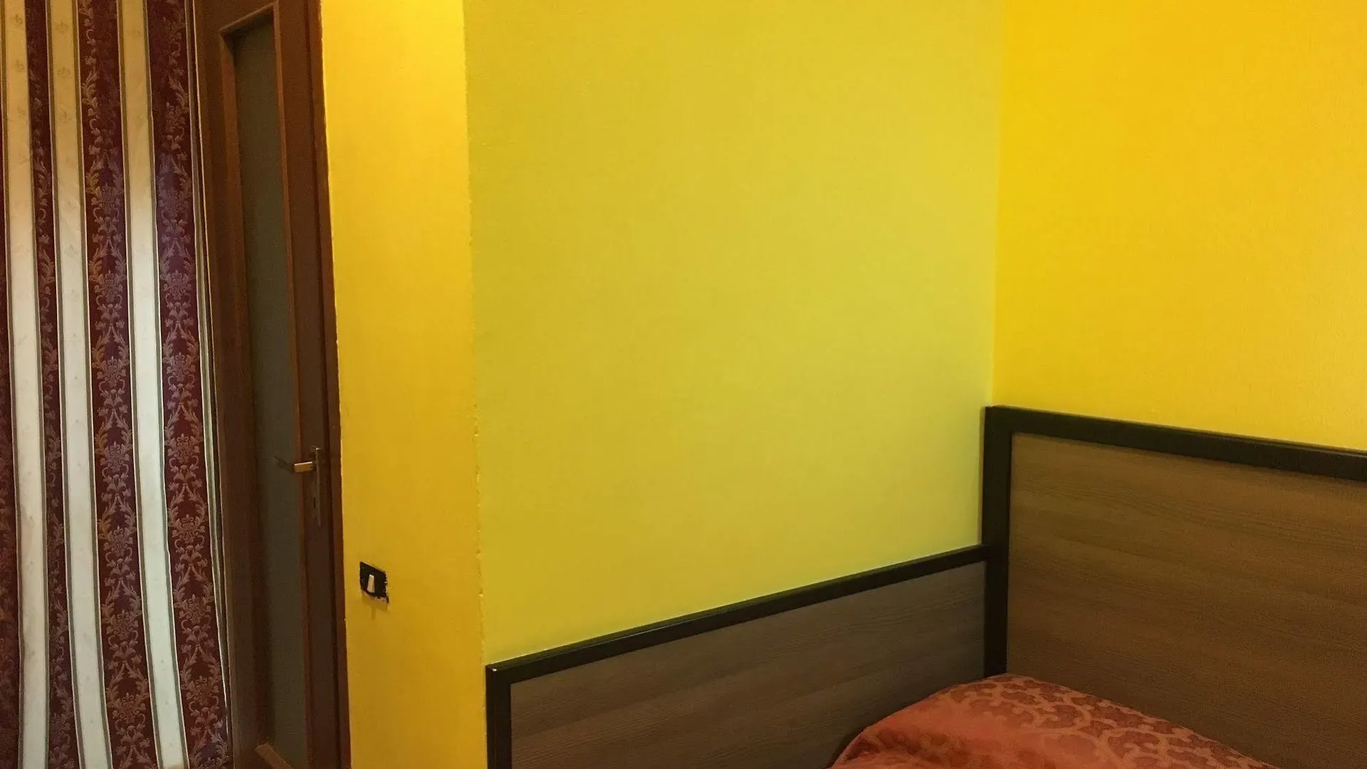 Hotel Salus Milano 0*,  Italien